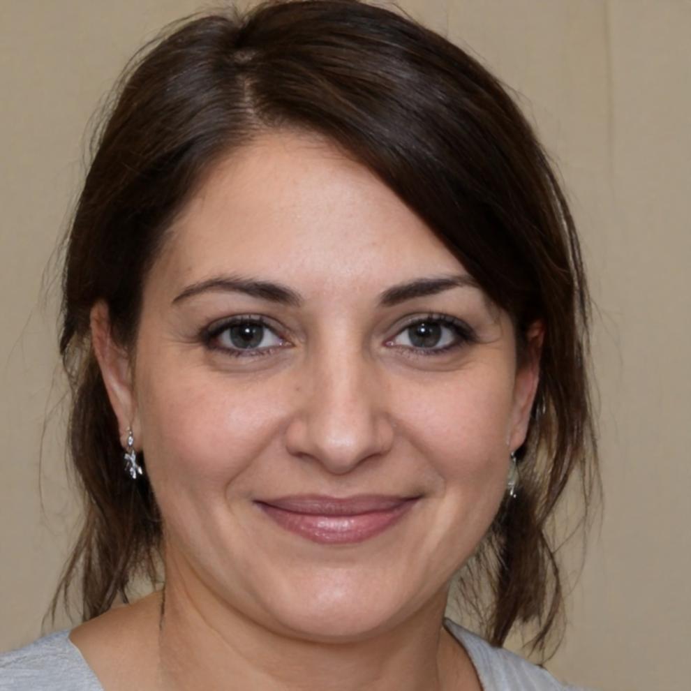 Kuratorin Friederike Neumann