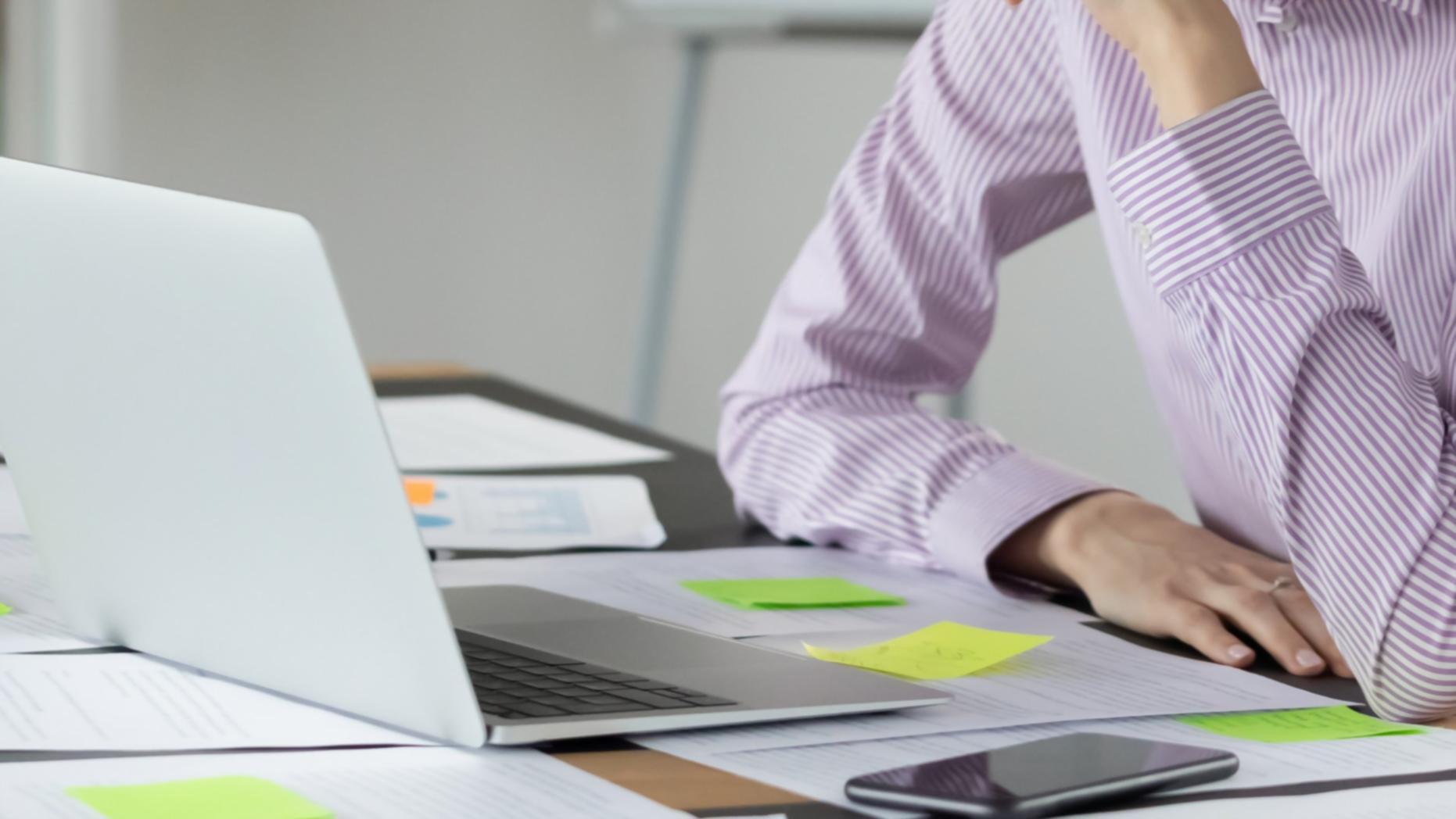 Nelovaxeris Kontaktbereich für finanzielle Bildung